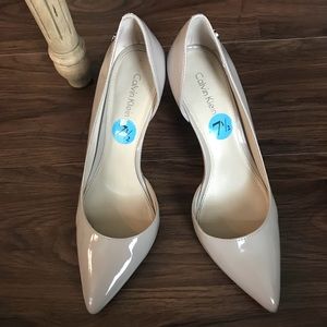 Calvin Klein Nude pointy-toe Pumps 7.5